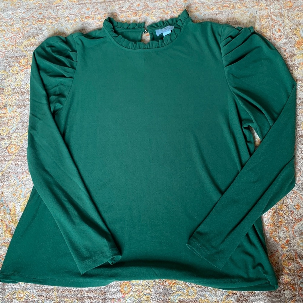 Green long sleeve blouse.
